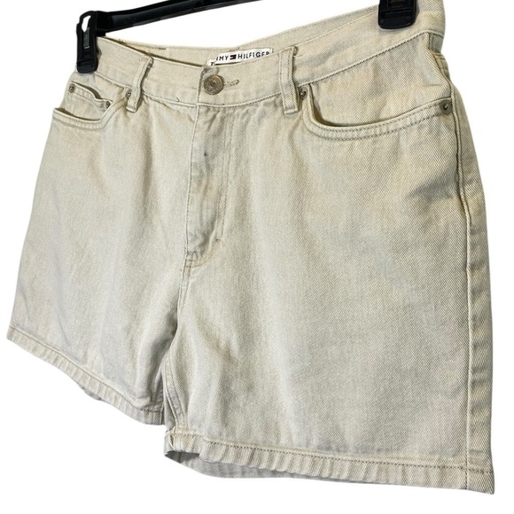 TOMMY HILFIGER VINTAGE Women's size 10 Beige Denim Shorts leather patch COTTON - Picture 2 of 6